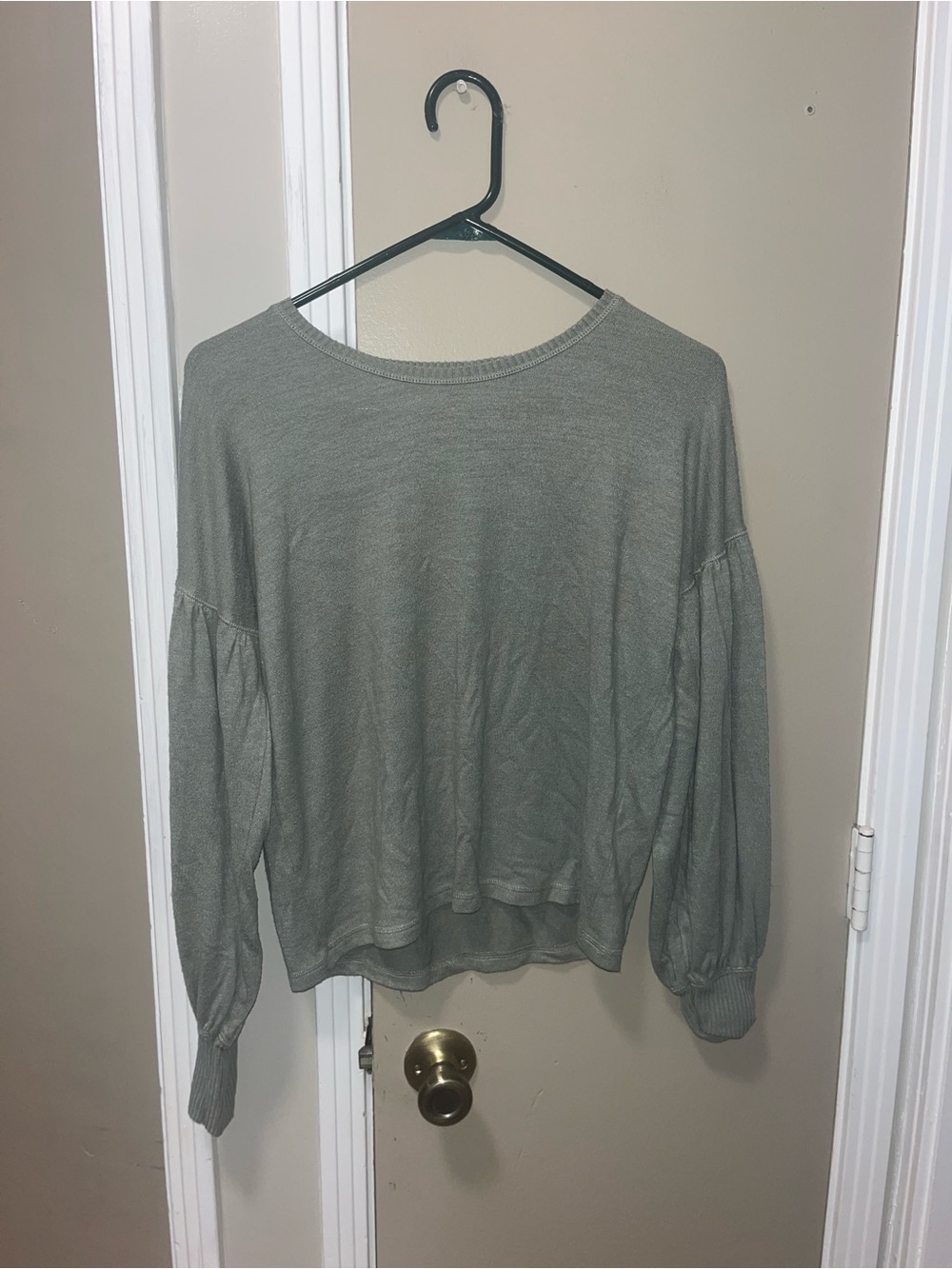 Abercrombie & Fitch Light Green Balloon Sleeve Sweater Top
